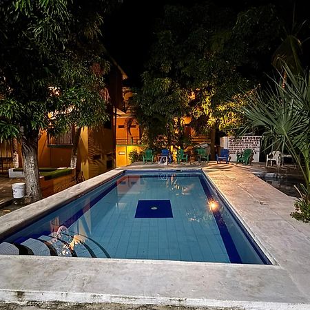 Hotel Posada Playa Manzanillo 埃斯孔迪多港 外观 照片