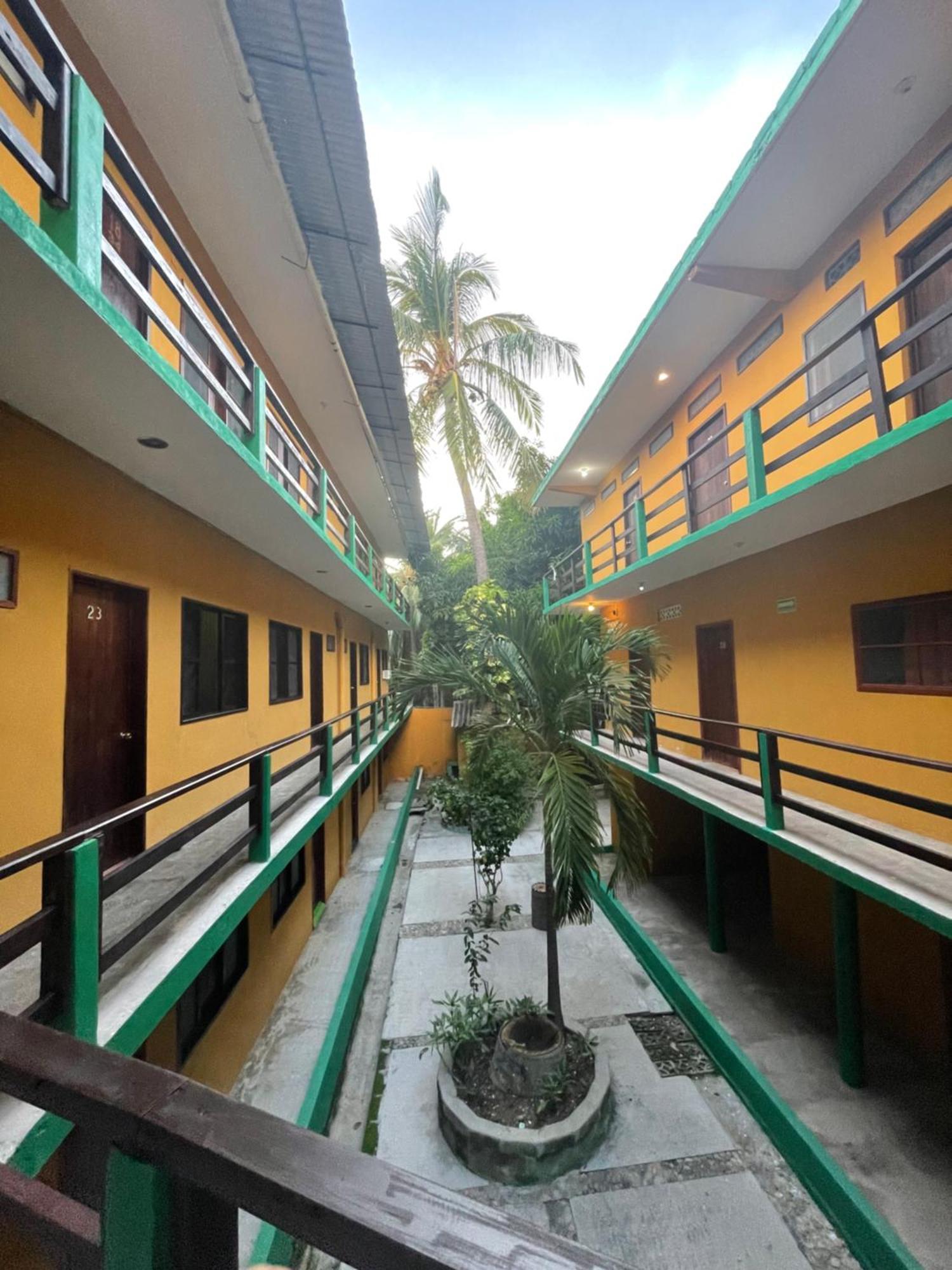 Hotel Posada Playa Manzanillo 埃斯孔迪多港 外观 照片