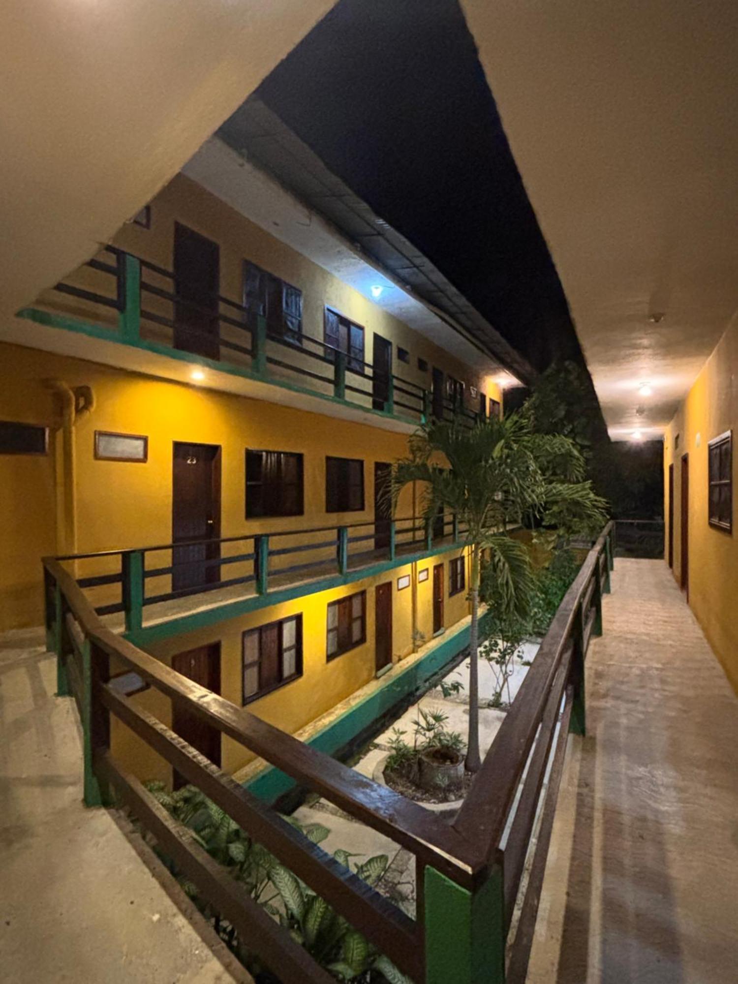 Hotel Posada Playa Manzanillo 埃斯孔迪多港 外观 照片