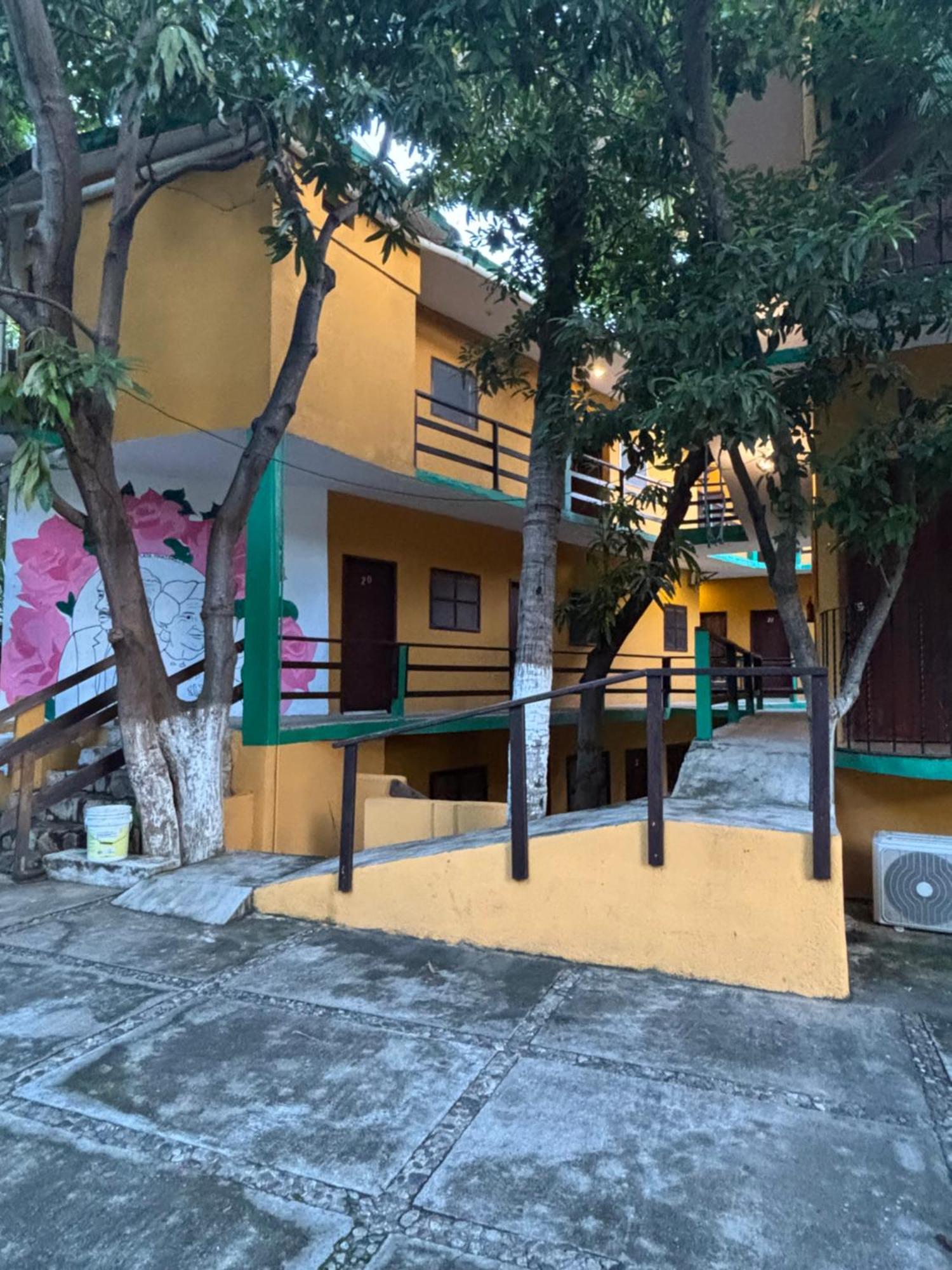 Hotel Posada Playa Manzanillo 埃斯孔迪多港 外观 照片